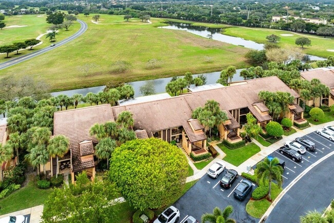 Building Photo - 6368 Aspen Glen Cir