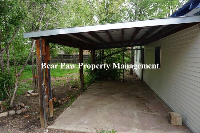 Building Photo - Cute Bungalow in Established Lakewood Neighborhood!