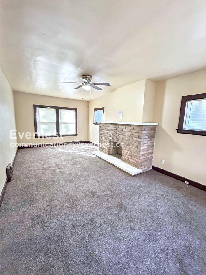 Building Photo - 988 Brunswick Rd