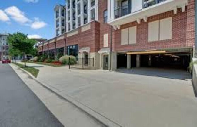 Building Photo - 301 29th Ave N