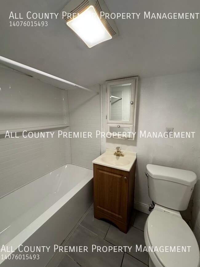 Building Photo - 1337 41st St