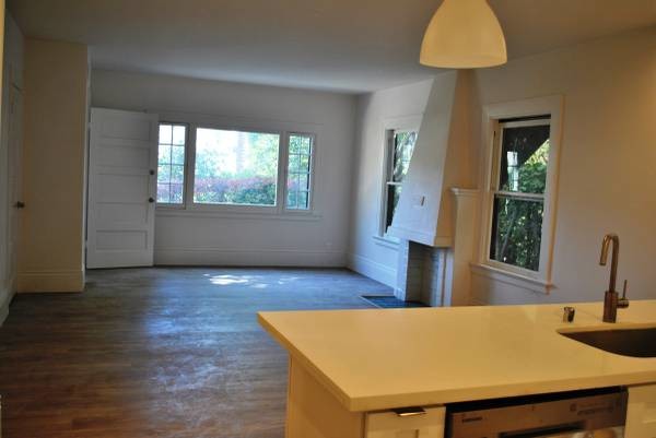 Building Photo - 1754 E Orange Grove Blvd