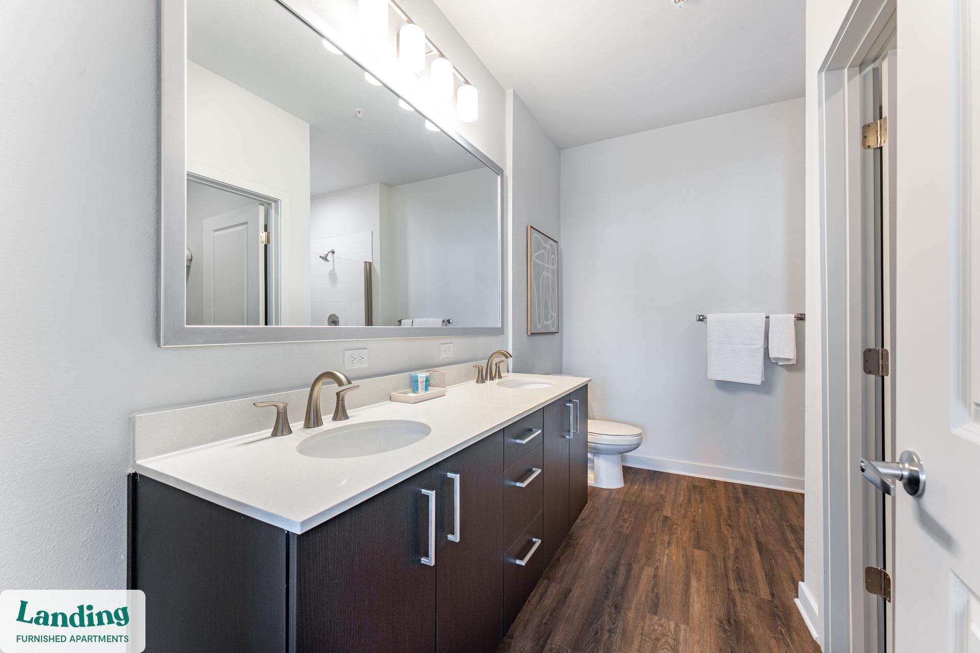 Building Photo - 1225 Utica Dr