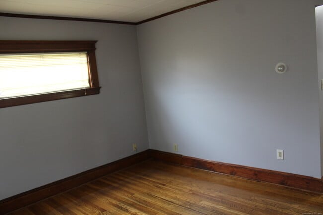 Building Photo - 45 Grandview Terrace