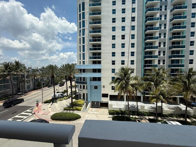Building Photo - 9195 Collins Ave