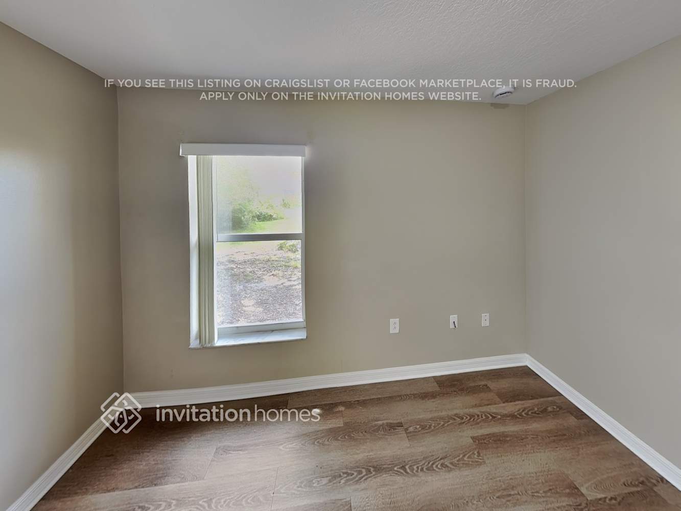 Building Photo - 1583 Carmona Ct