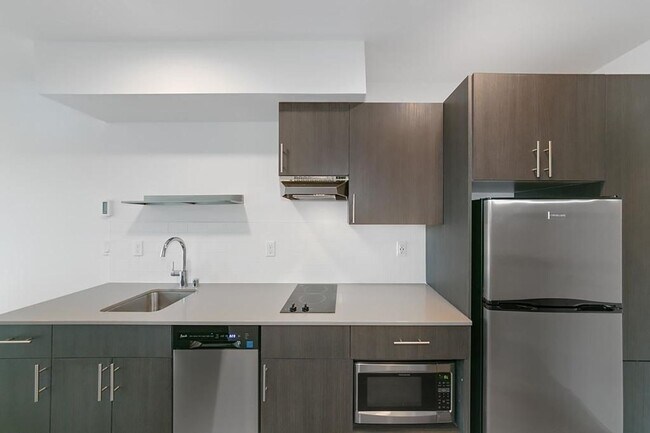 Interior Photo - Pax Futura