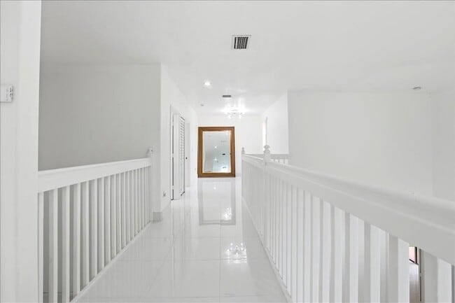 Building Photo - 3802 SW 165th Terrace