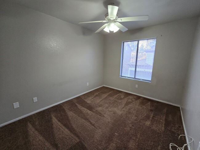 Building Photo - **Spacious 3-Bedroom Condo for Lease – Pri...