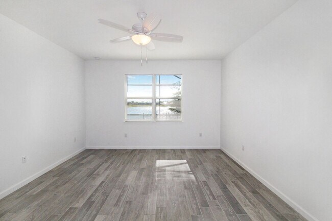 Building Photo - Beachwalk Annual Pool Home for Rent