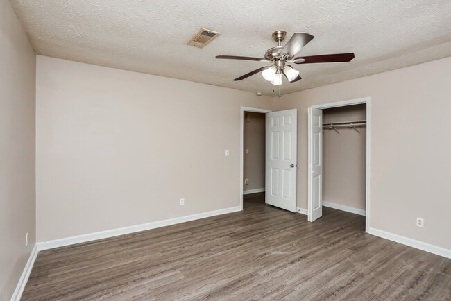 Building Photo - 5818 Calico Ct