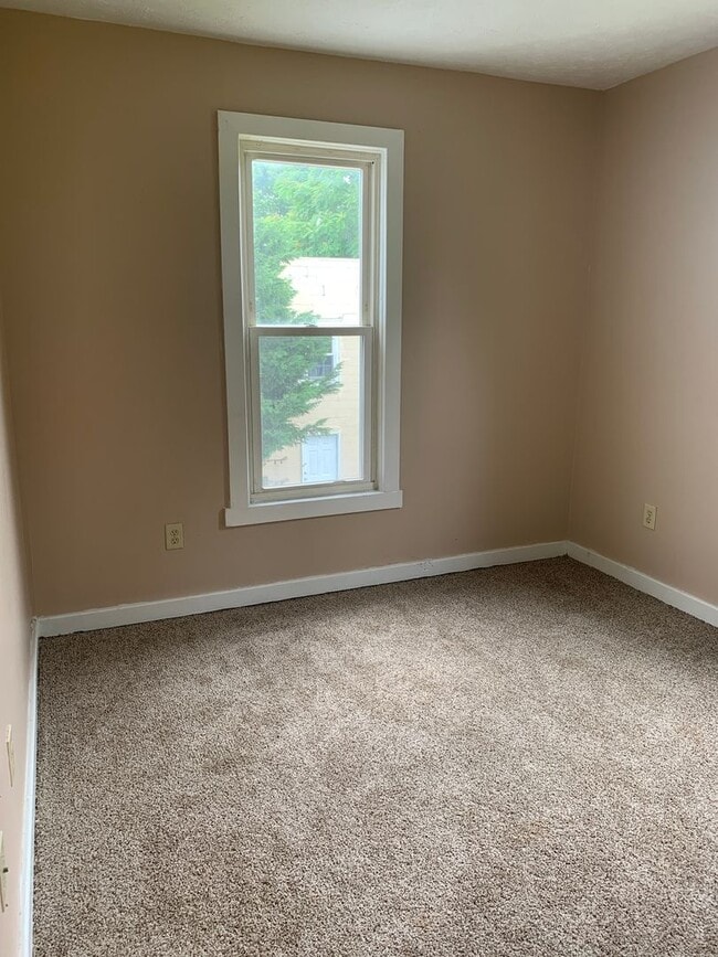 Building Photo - 0932 Swann St