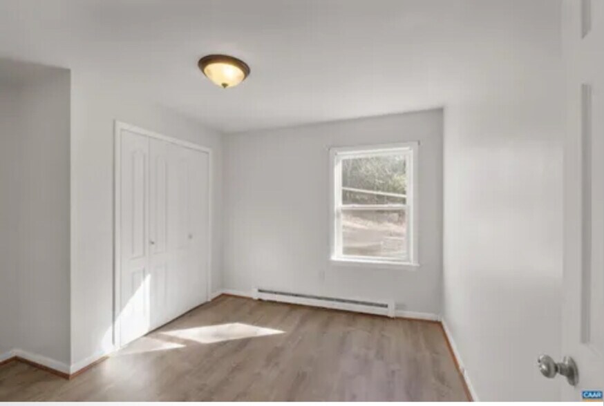 Building Photo - 106 Commonwealth Cir