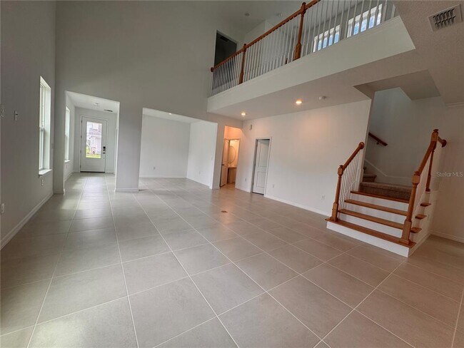 Building Photo - 14727 Field Daisy Dr