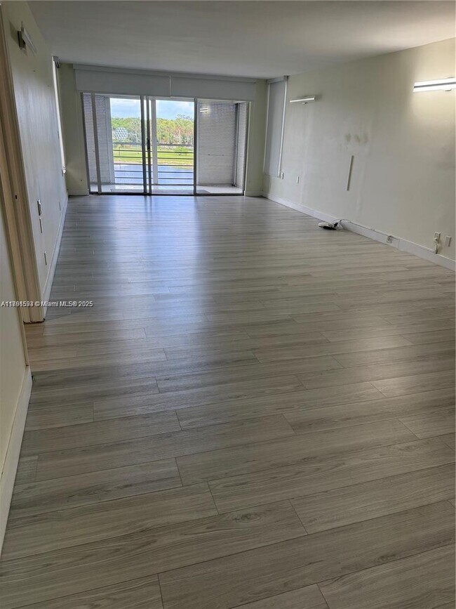 Building Photo - 804 Cypress Blvd