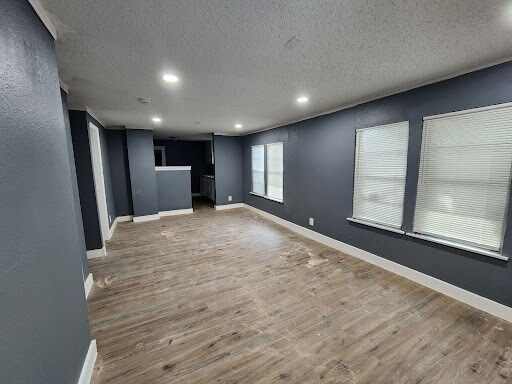 Building Photo - 505 N Nichols St