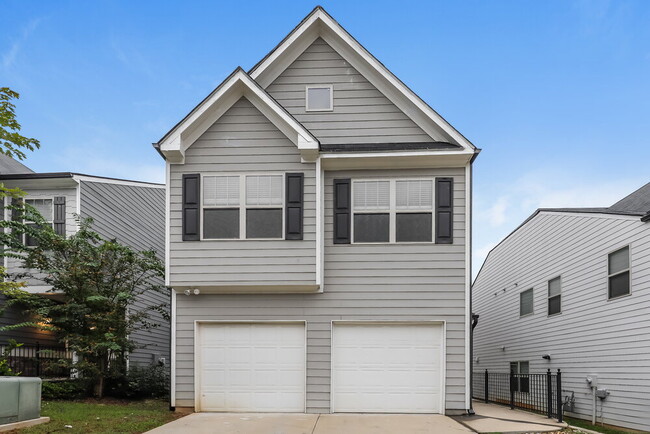 Building Photo - 3949 Lake Manor Way