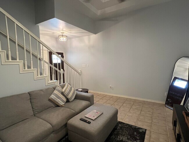 Building Photo - 510 Shiloh Dr