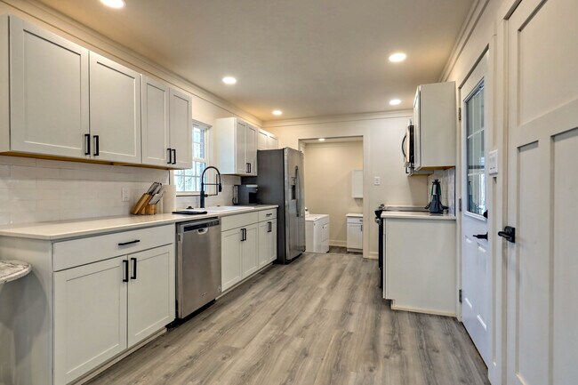 Building Photo - 3455 Hwy 441