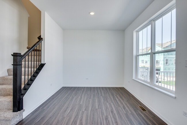 Building Photo - 25662 W Yorkshire Dr