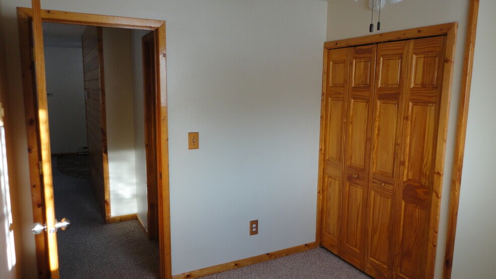 Building Photo - 7240 Wisconsin Ave