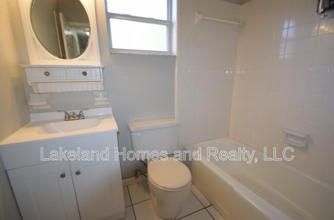 Building Photo - 2762 Gale Rose Dr