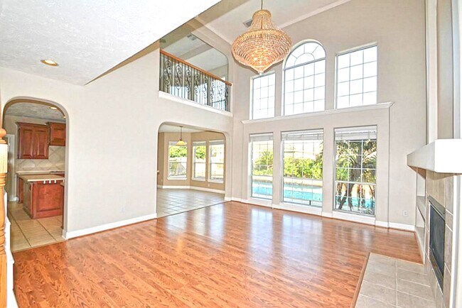 Building Photo - 5926 Solar Point Ln