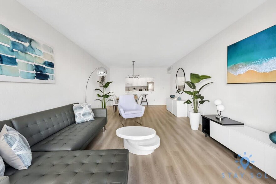 Building Photo - 19370 Collins Ave