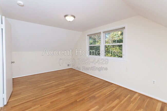 Building Photo - 5510 Trin St