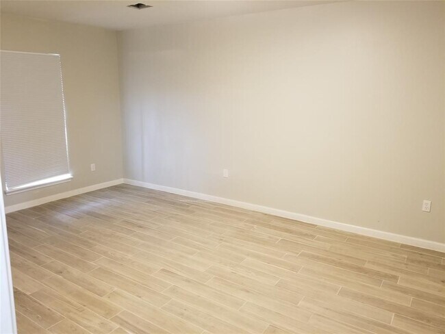 Building Photo - 6510 Grape St