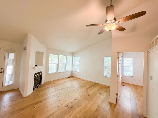Building Photo - 2089 N Fork Dr