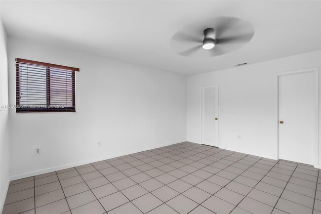 Building Photo - 7026 SW 106th Pl