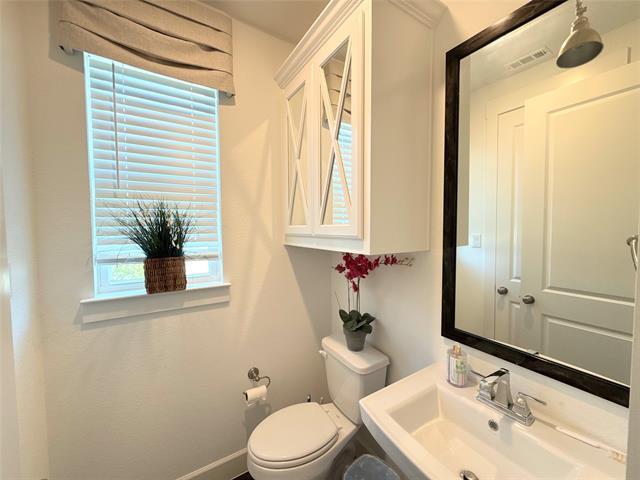 Building Photo - 949 Switchgrass Ln