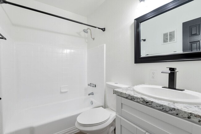 Floorplan - *End Mgmt 04.14.2025* 60 on Roger *Final A...