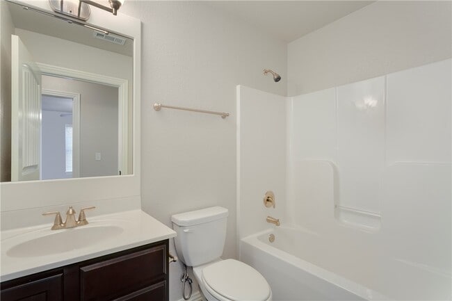 Building Photo - 846 Via Drago Ave