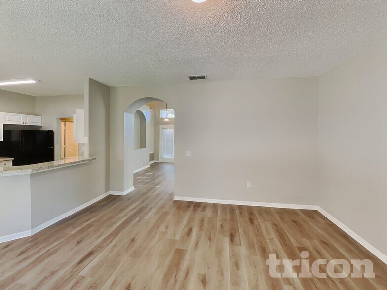 Building Photo - 5421 Dahlia Reserve Dr