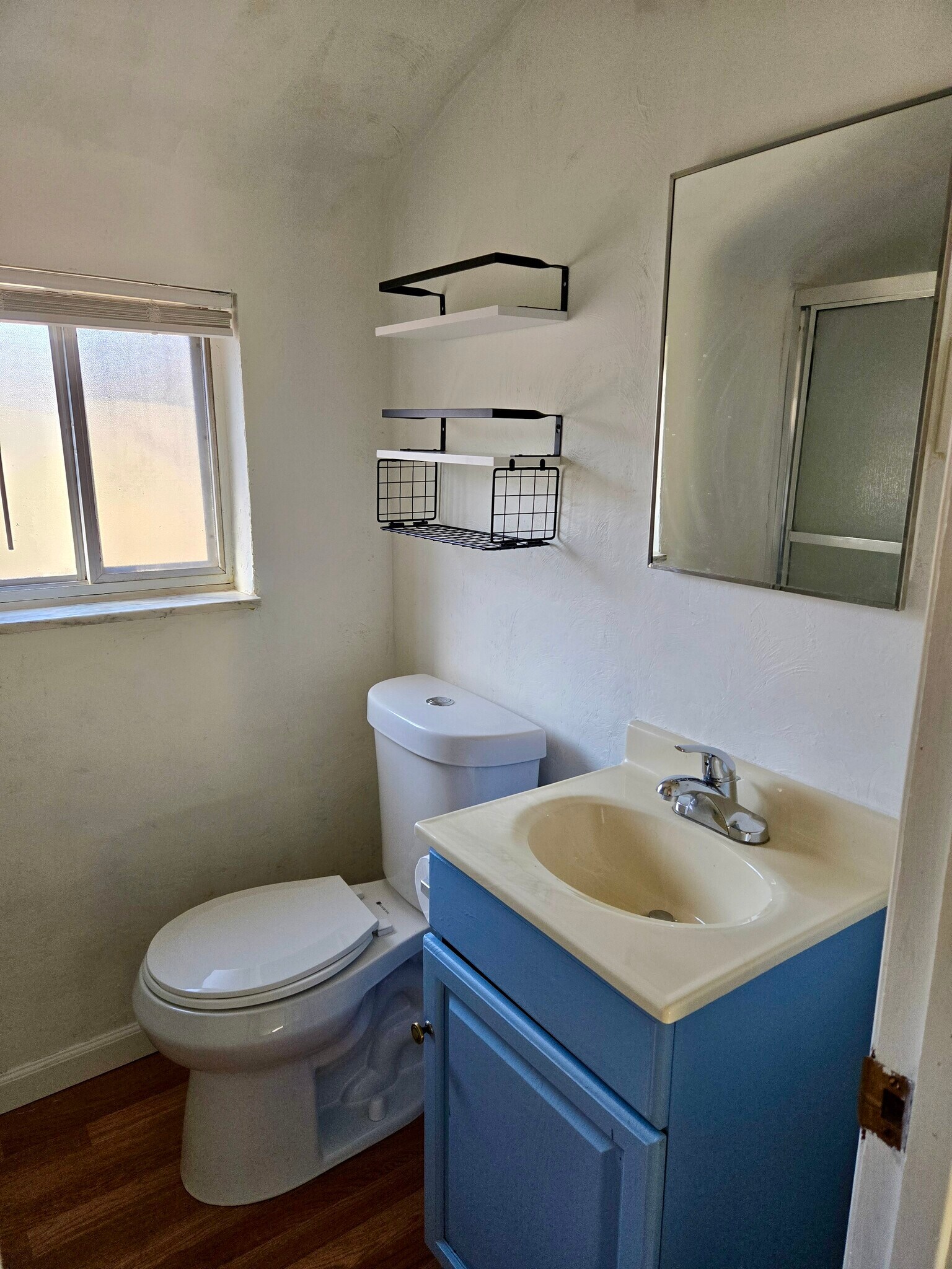 Bathroom - 2612 Louisiana Ave