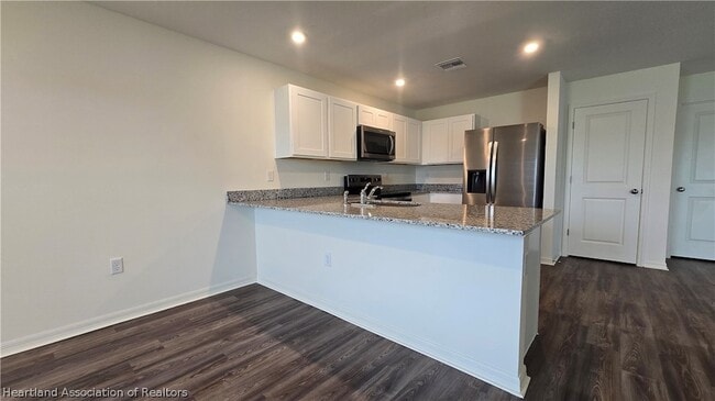 Building Photo - 1260 Stone Ridge Cir