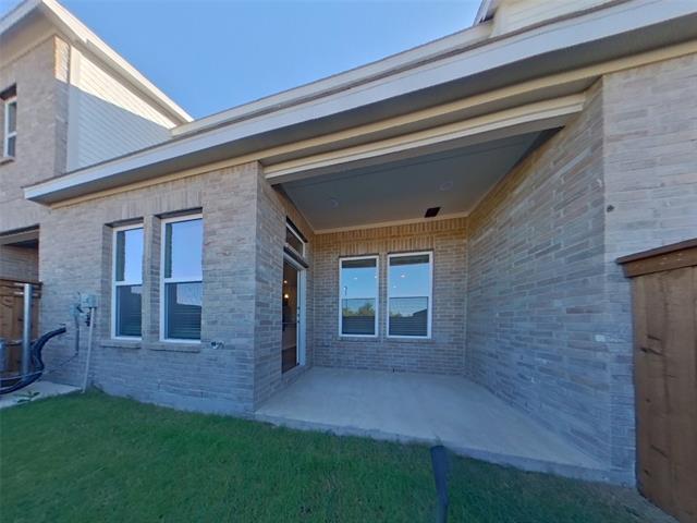 Building Photo - 5476 Sandstone Dr