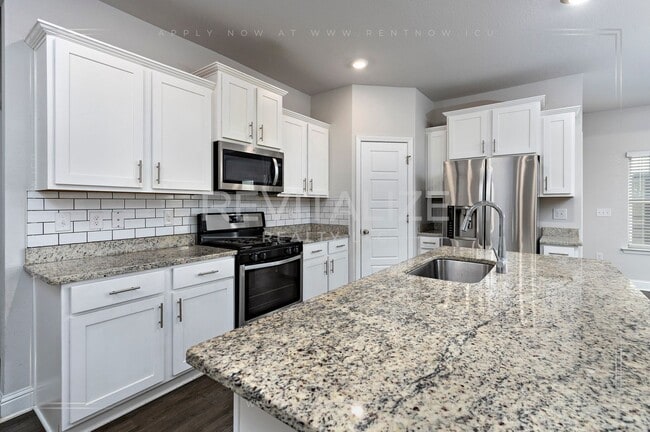 Building Photo - Modern 4BR 2 BA Home in Spanish Fort