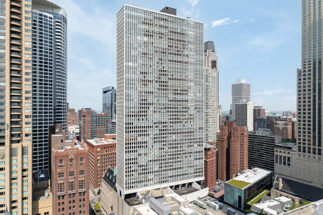 Building Photo - 111 East Chestnut Condominium