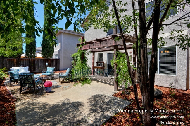 Building Photo - 5360 Delta Dr