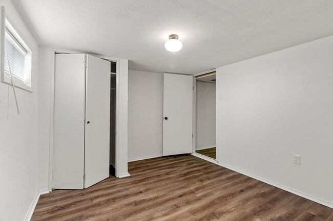 Building Photo - 11814 Flushing Dr