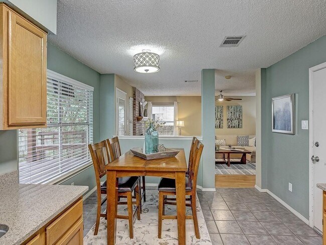 Building Photo - 7506 Montaque Dr