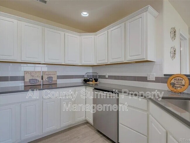 Building Photo - 4795 E 98th Pl