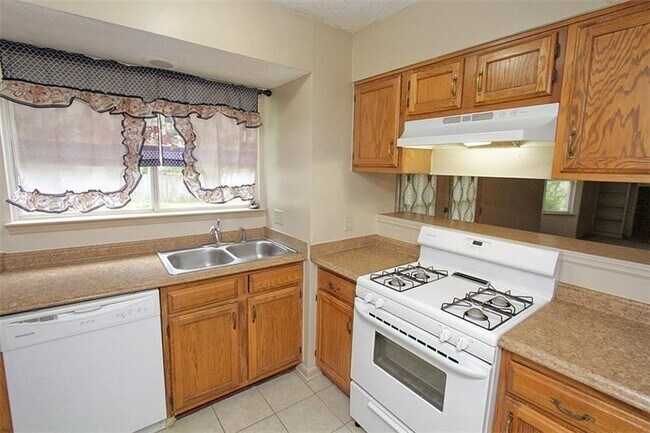 Building Photo - 1381 Omie Way