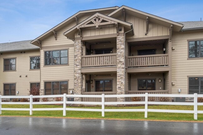 Building Photo - Delightful Monterra 2 Bed 2 Bath Condo with Views of Glacier Park