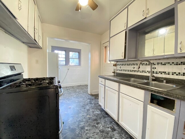Building Photo - 2BD/1BA In Hammond