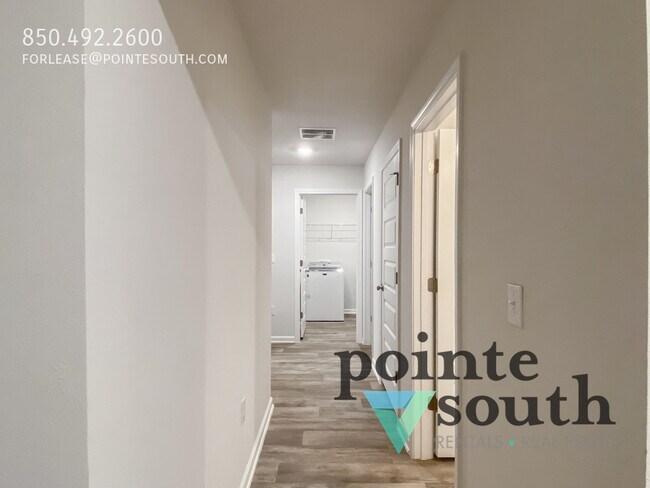 Building Photo - 5554 Guinevere Ln