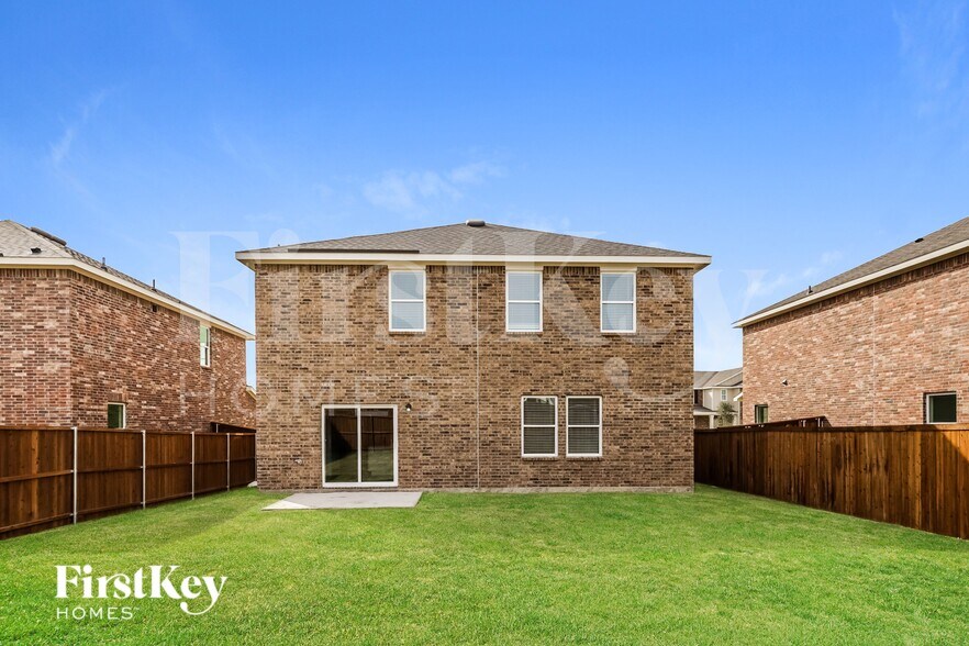 Building Photo - 1822 Sandlin Dr